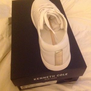 White Kenneth Cole sneakers